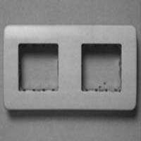 NIESSEN 2273 BM PLACA 3 COMB.VERT.S/G S.STYLO BL.MARFIL
